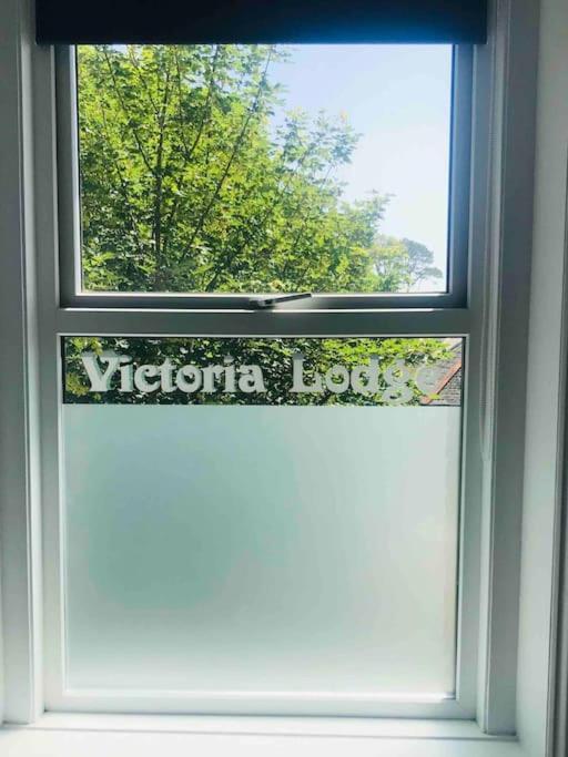 Victoria Boutique Lodge 'Stan Sea View&Garden Apartment Ventnor Extérieur photo